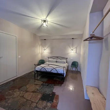 Osteria Al Cantonaccio Couette-café *